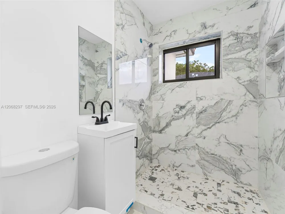 14545 Garden Dr Miami, FL 33168