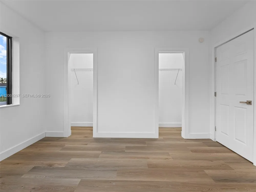 14545 Garden Dr Miami, FL 33168