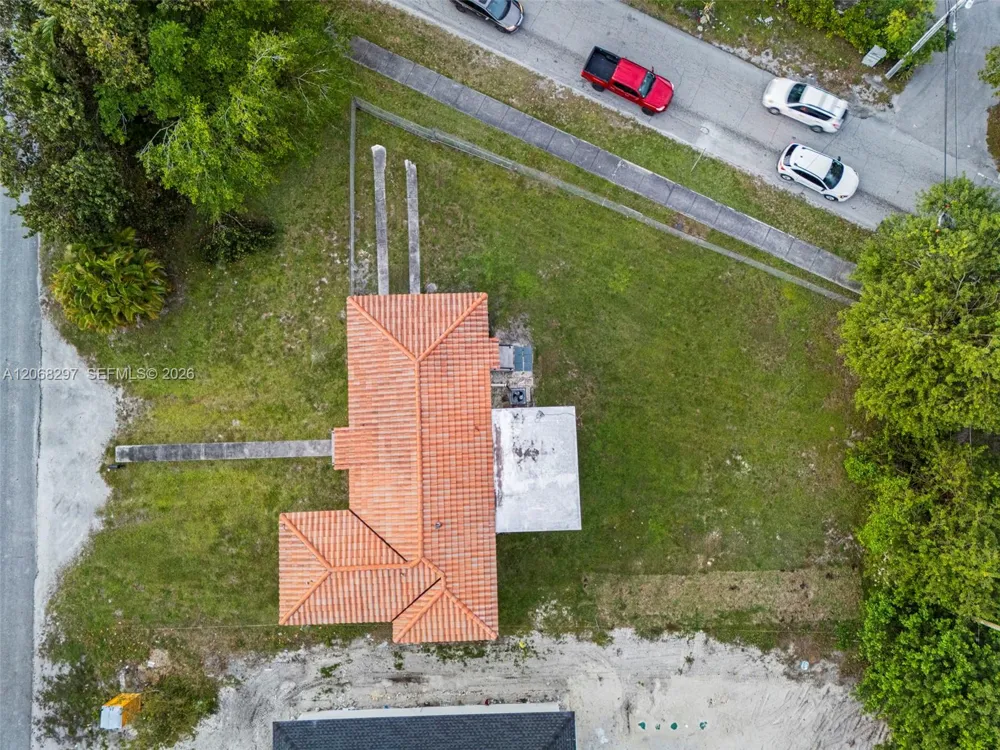14545 Garden Dr Miami, FL 33168