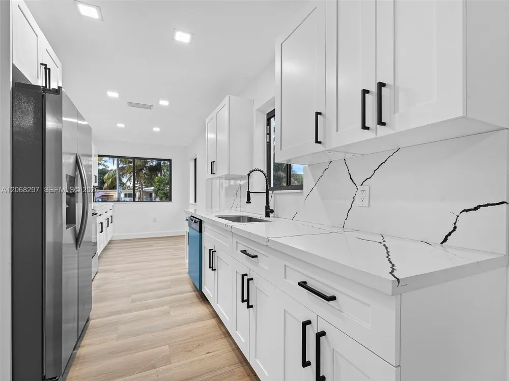 14545 Garden Dr Miami, FL 33168