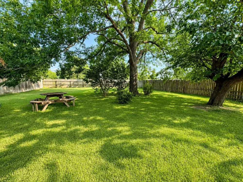 808 E Limestone Avenue Mart, TX 76664