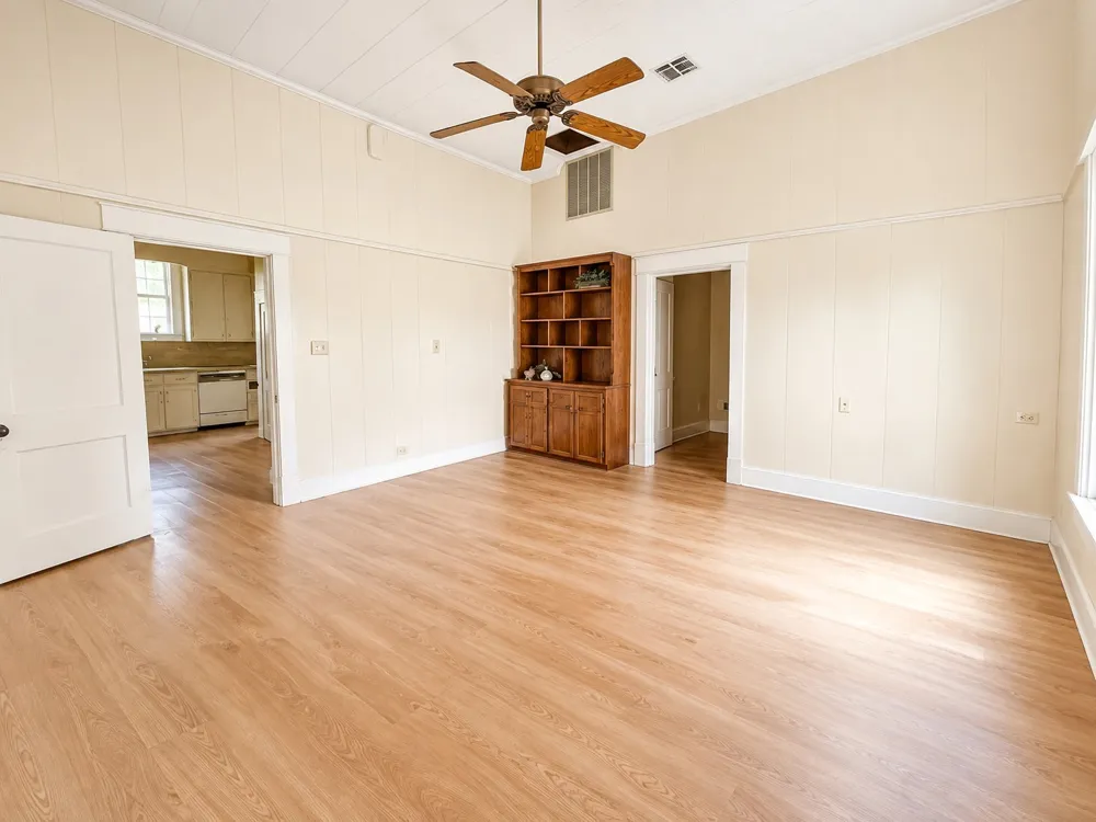 808 E Limestone Avenue Mart, TX 76664