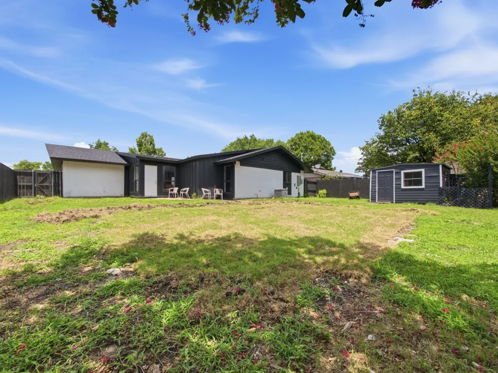 11348 Carissa Drive Dallas, TX 75218