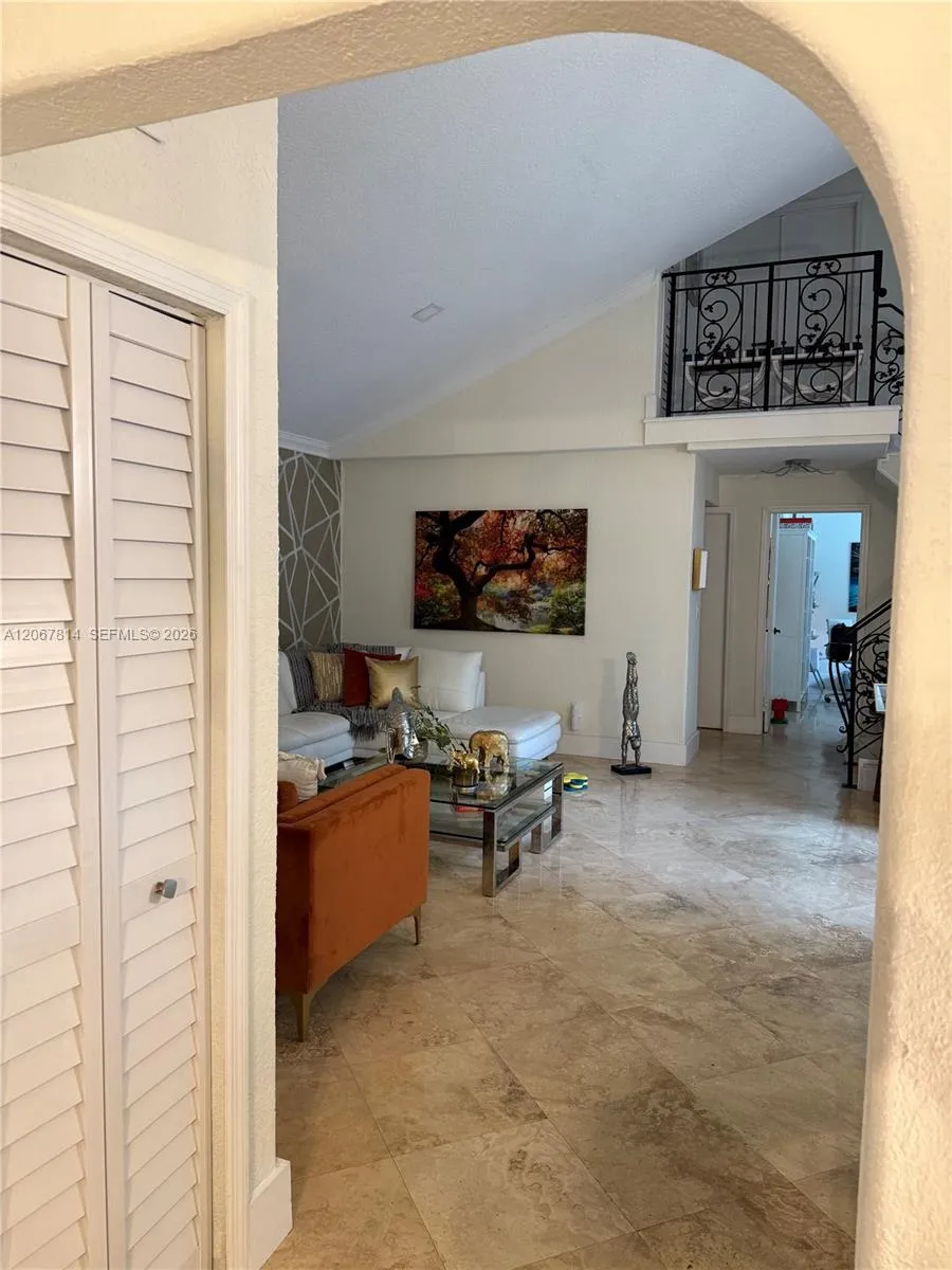 15158 NW 89th Ave Miami Lakes, FL 33018