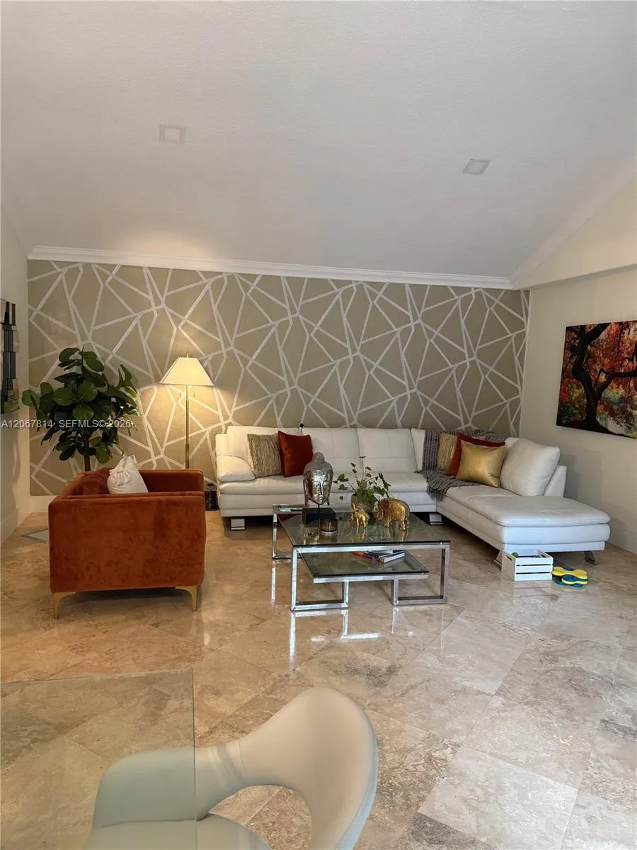 15158 NW 89th Ave Miami Lakes, FL 33018