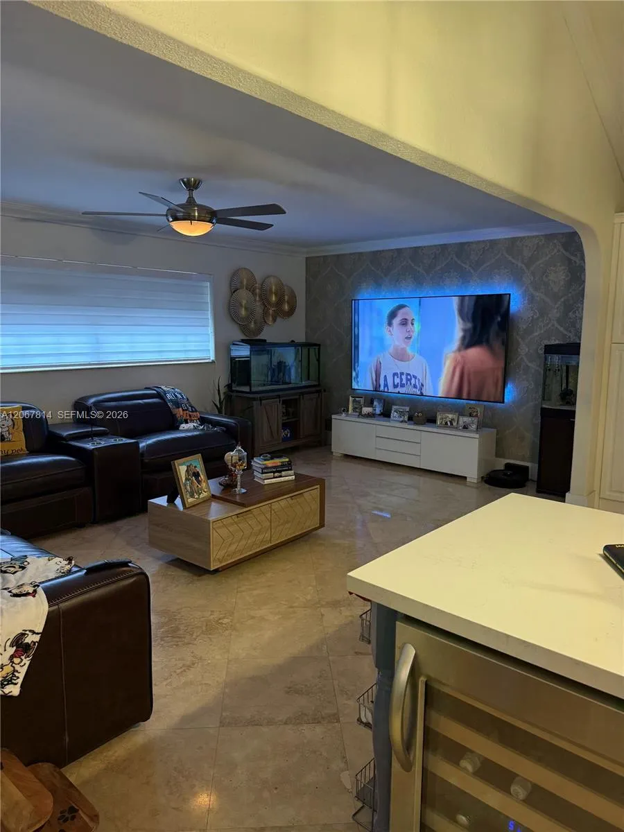 15158 NW 89th Ave Miami Lakes, FL 33018