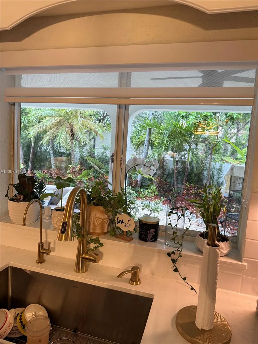 15158 NW 89th Ave Miami Lakes, FL 33018