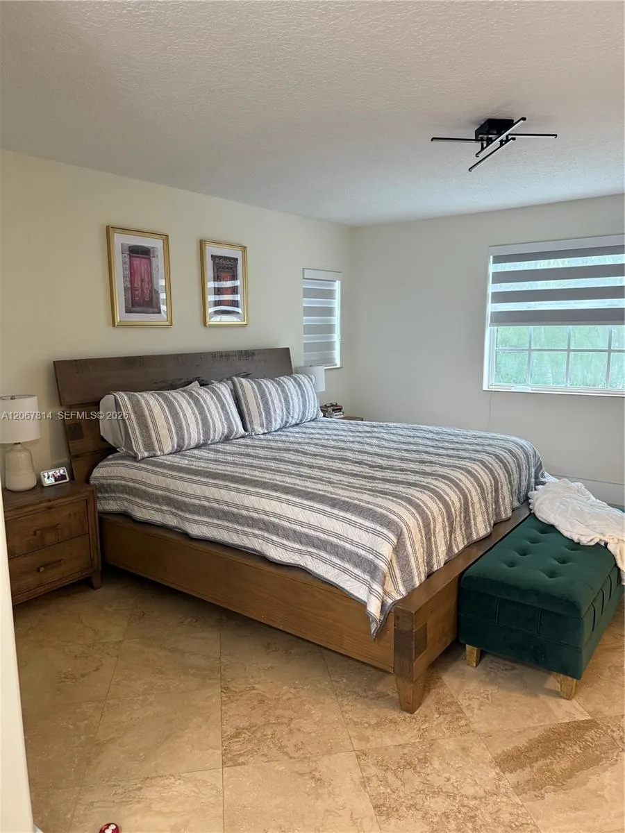 15158 NW 89th Ave Miami Lakes, FL 33018
