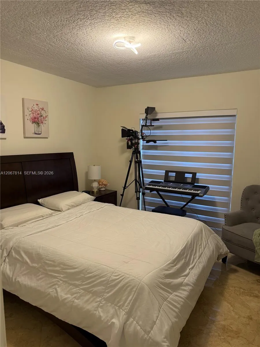 15158 NW 89th Ave Miami Lakes, FL 33018