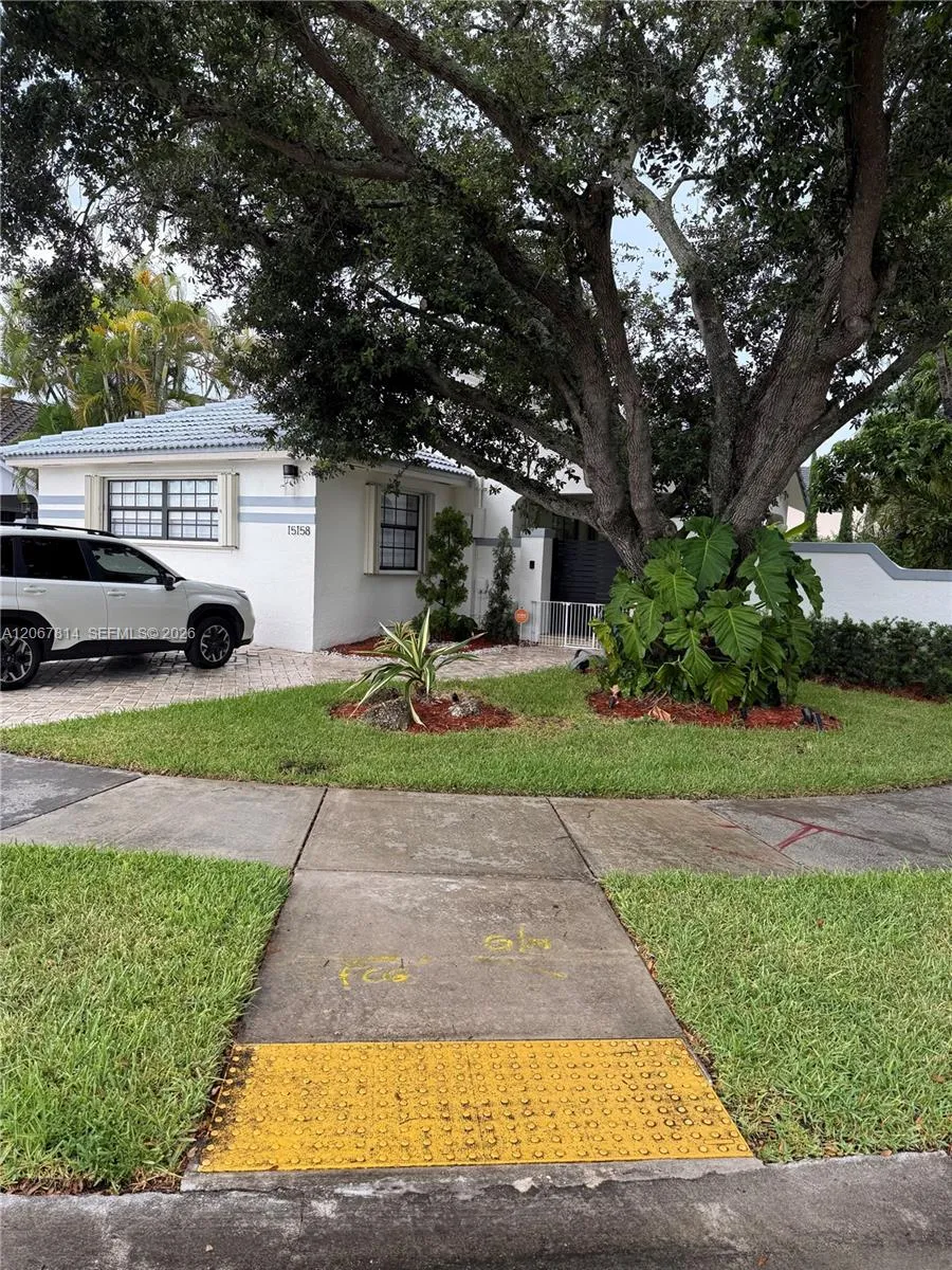 15158 NW 89th Ave Miami Lakes, FL 33018