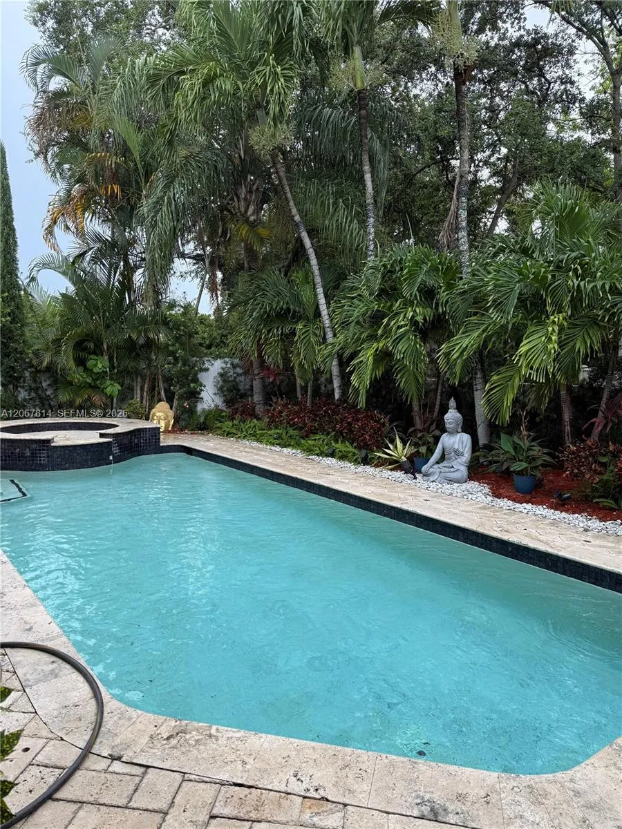 15158 NW 89th Ave Miami Lakes, FL 33018