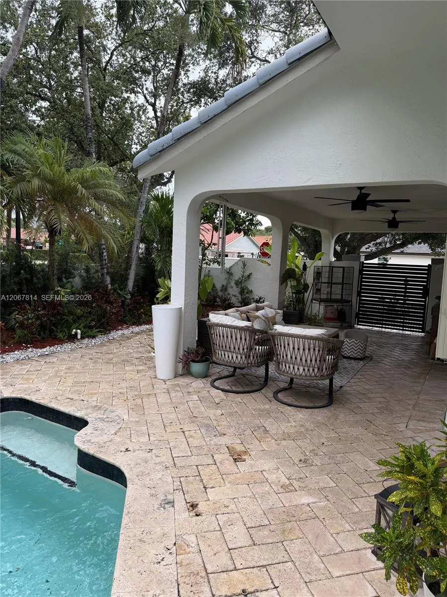 15158 NW 89th Ave Miami Lakes, FL 33018