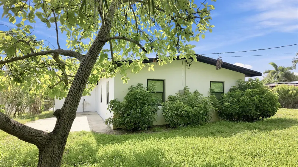 720 S 11th Street Lantana, FL 33462