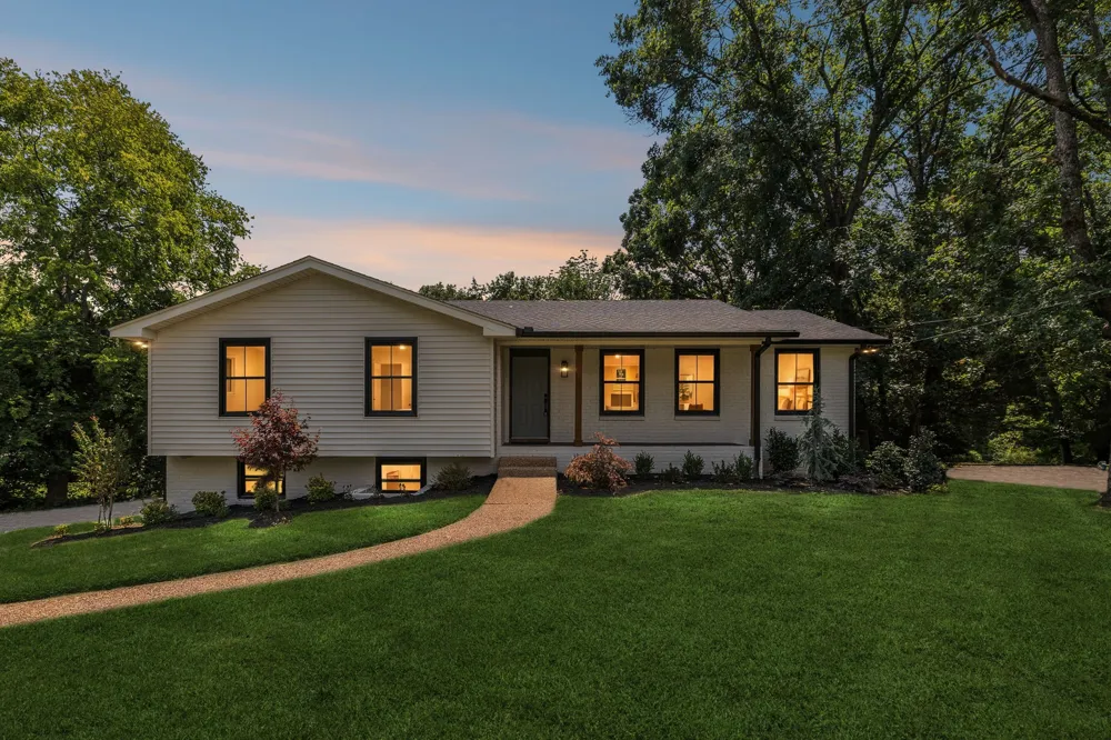108 Airfloat Dr Hendersonville, TN 37075