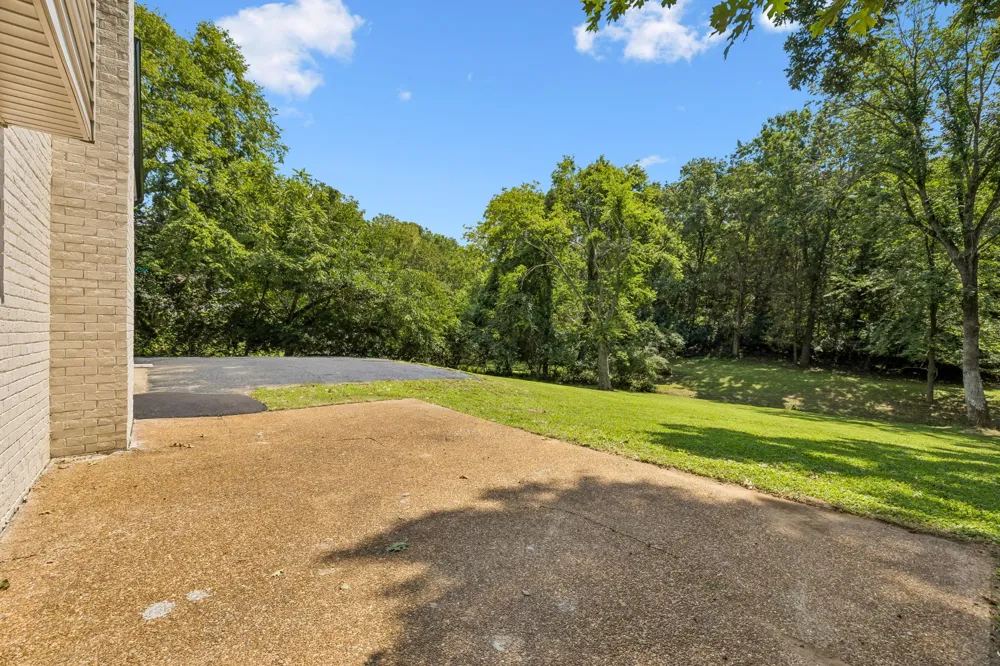 108 Airfloat Dr Hendersonville, TN 37075
