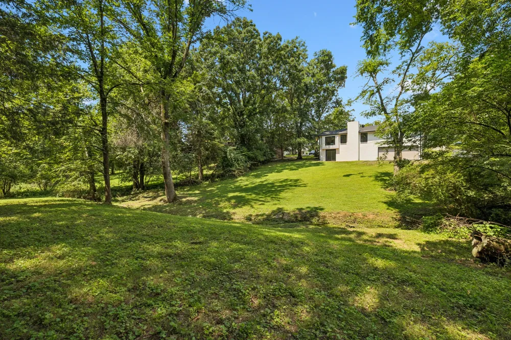 108 Airfloat Dr Hendersonville, TN 37075