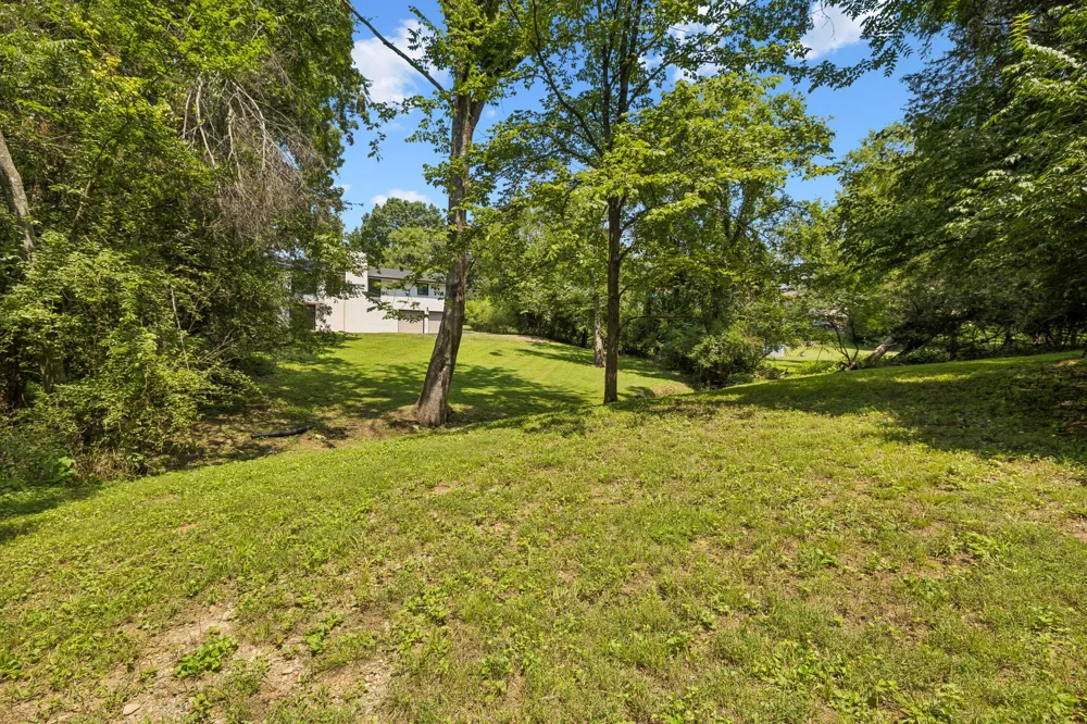 108 Airfloat Dr Hendersonville, TN 37075