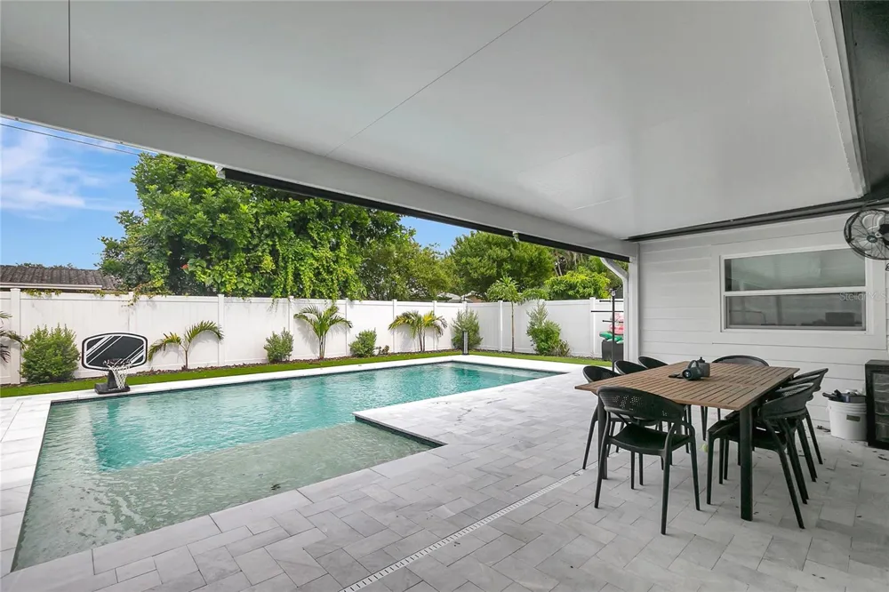 510 HILLCREST DRIVE Largo, FL 33771