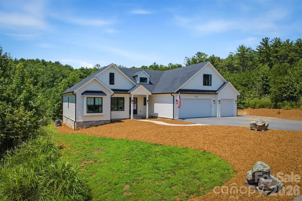 2124 Starlight Lane Morganton, NC 28655