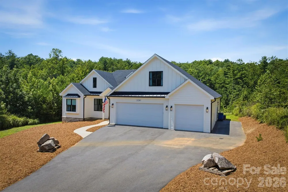 2124 Starlight Lane Morganton, NC 28655