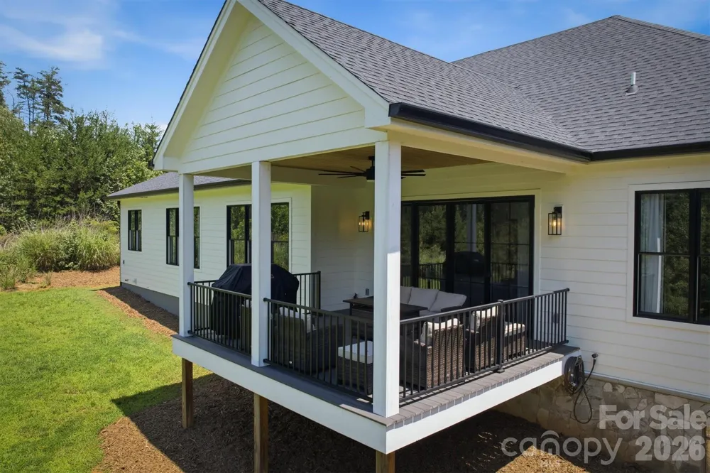 2124 Starlight Lane Morganton, NC 28655