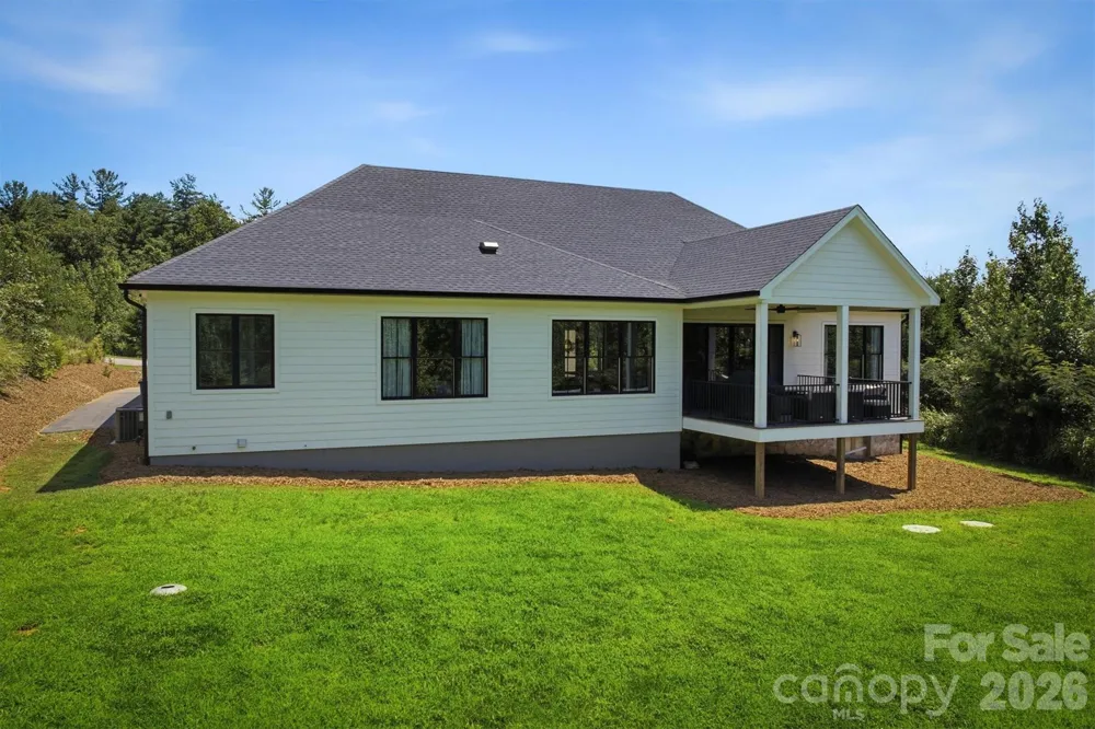2124 Starlight Lane Morganton, NC 28655