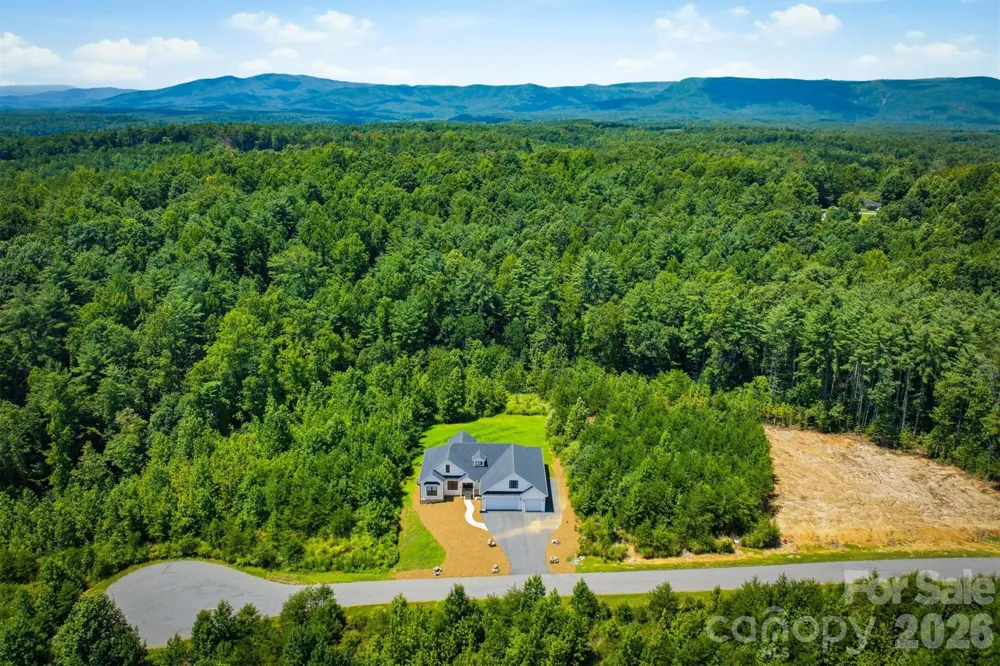 2124 Starlight Lane Morganton, NC 28655