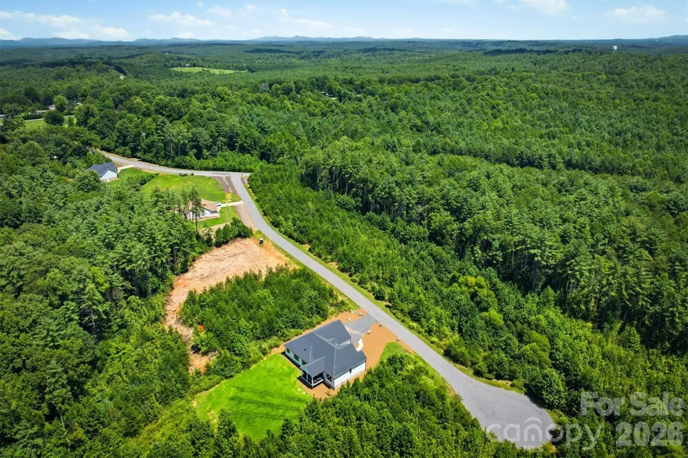 2124 Starlight Lane Morganton, NC 28655