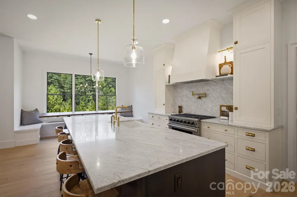2124 Starlight Lane Morganton, NC 28655