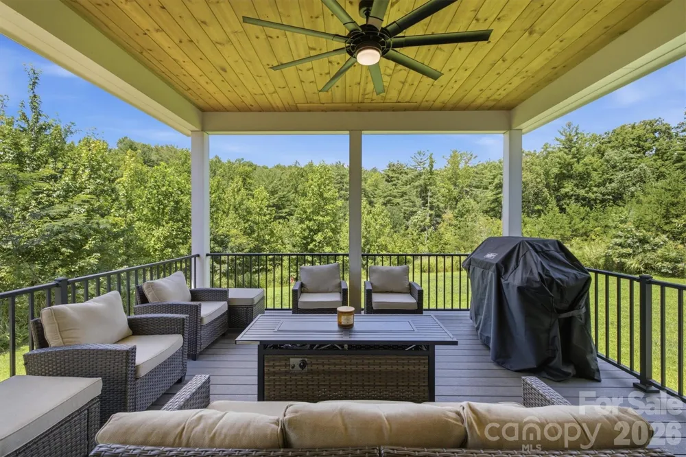 2124 Starlight Lane Morganton, NC 28655