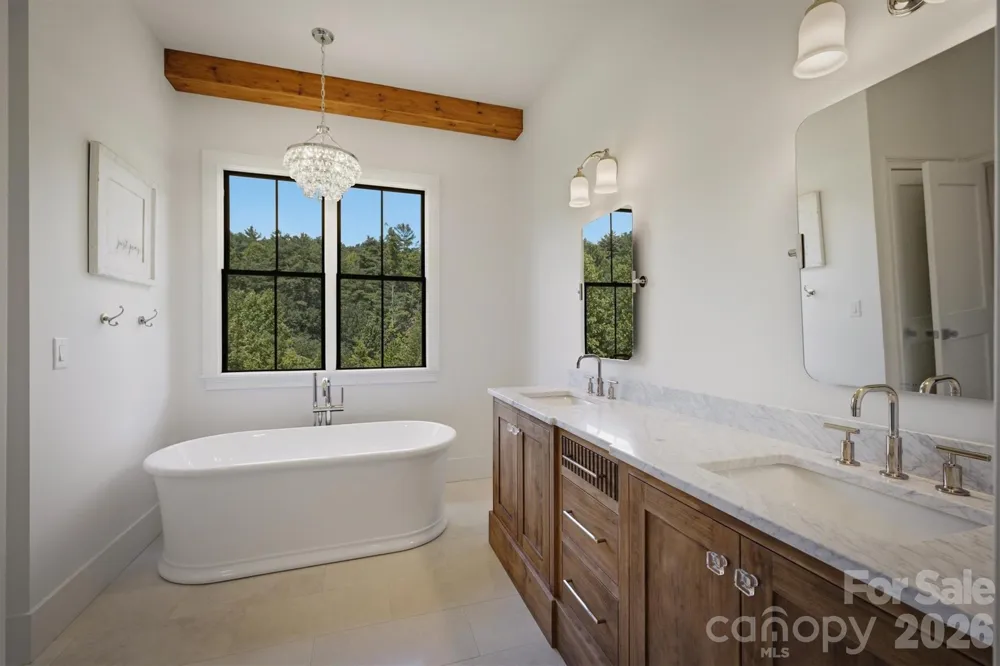 2124 Starlight Lane Morganton, NC 28655