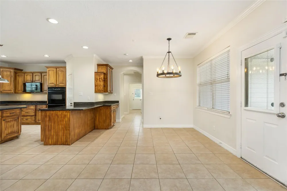 19907 Stone Lake Circle Tomball, TX 77377