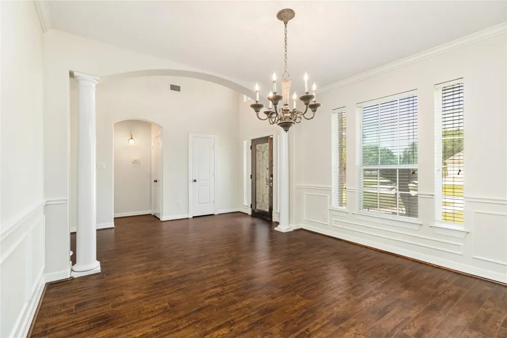 19907 Stone Lake Circle Tomball, TX 77377