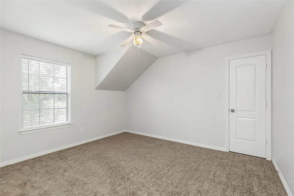 19907 Stone Lake Circle Tomball, TX 77377
