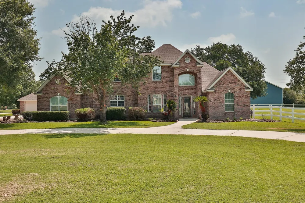 19907 Stone Lake Circle Tomball, TX 77377