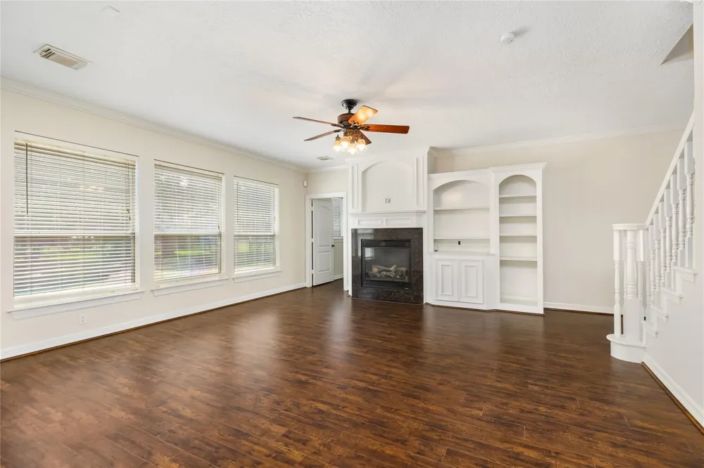 19907 Stone Lake Circle Tomball, TX 77377