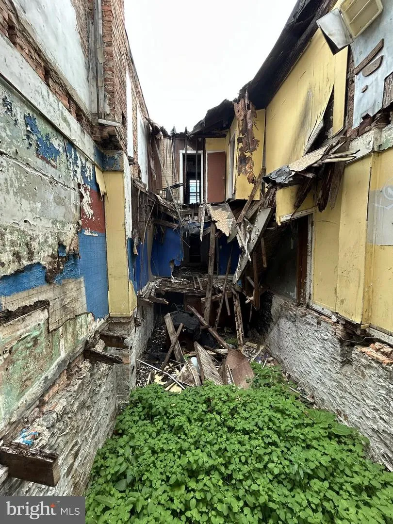 2532 FREDERICK AVENUE Baltimore, MD 21223