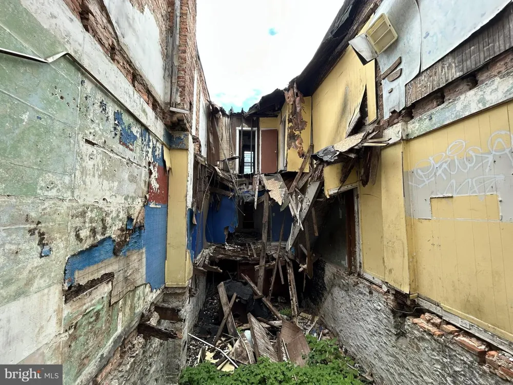 2532 FREDERICK AVENUE Baltimore, MD 21223