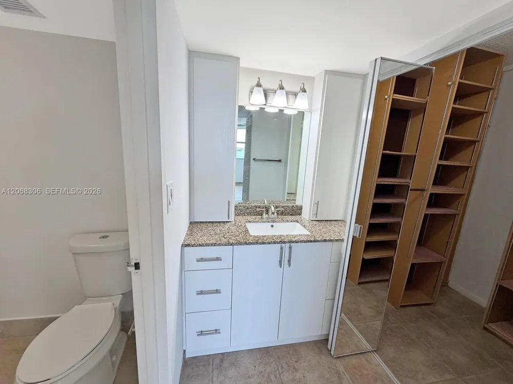 16546 NE 26th Ave #4B North Miami Beach, FL 33160