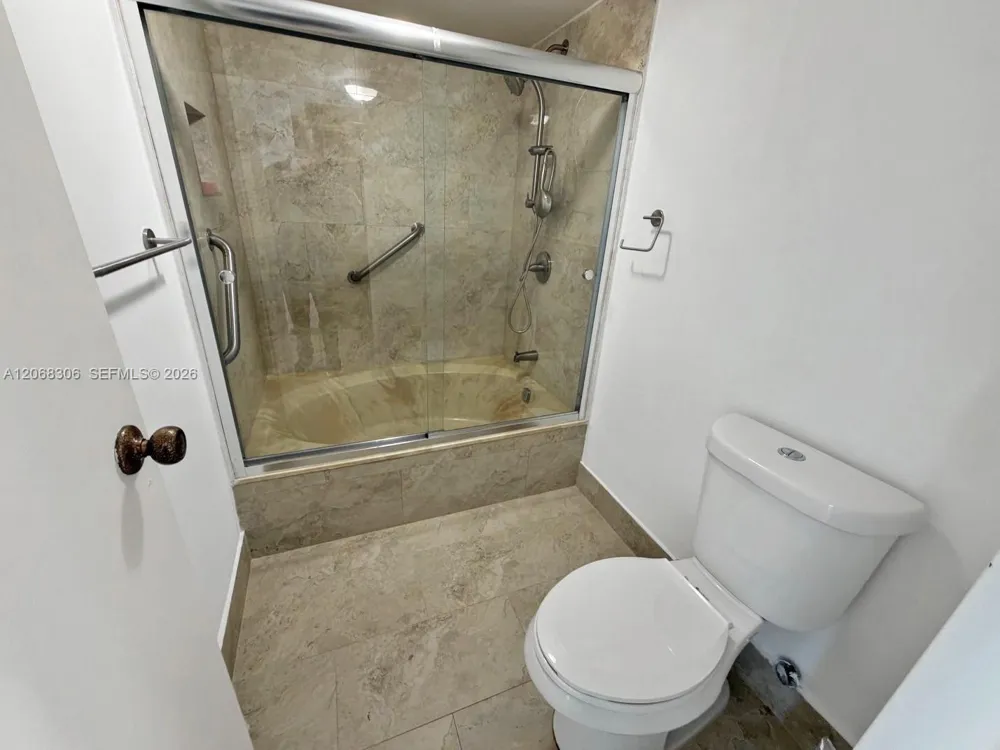 16546 NE 26th Ave #4B North Miami Beach, FL 33160
