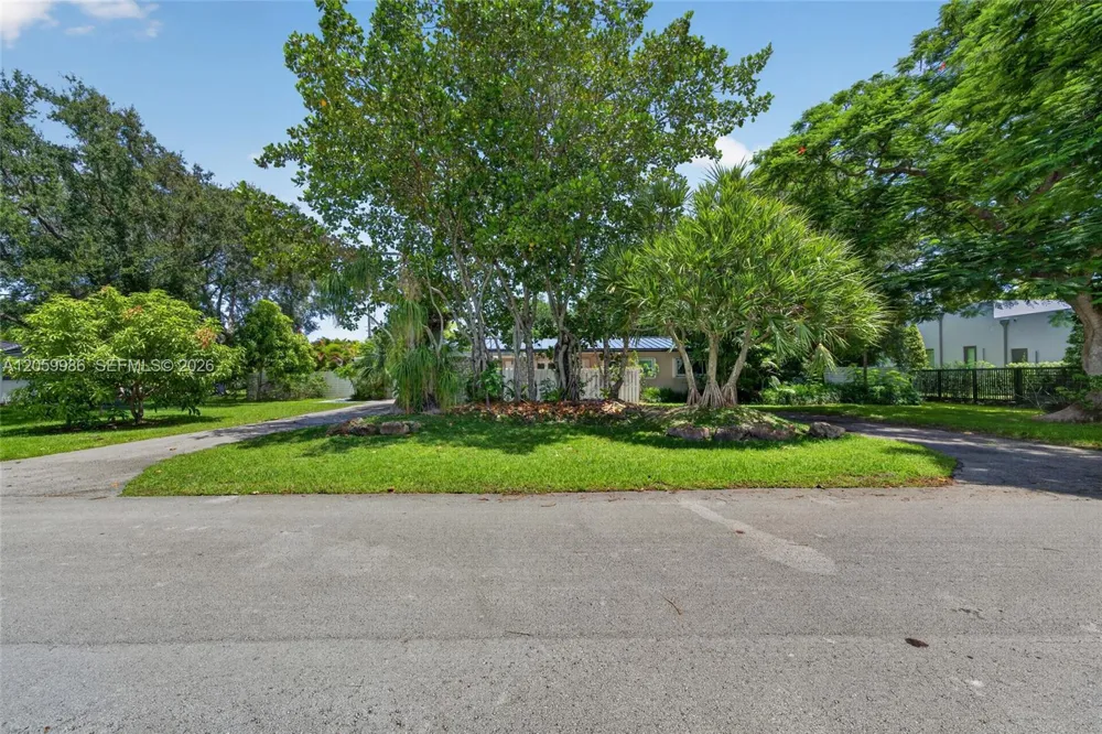 12935 SW 81st Ave #n/a Pinecrest, FL 33156