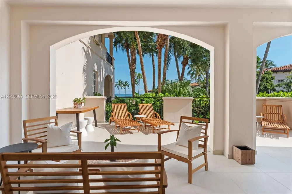 19216 Fisher Island Dr #19216 Fisher Island, FL 33109