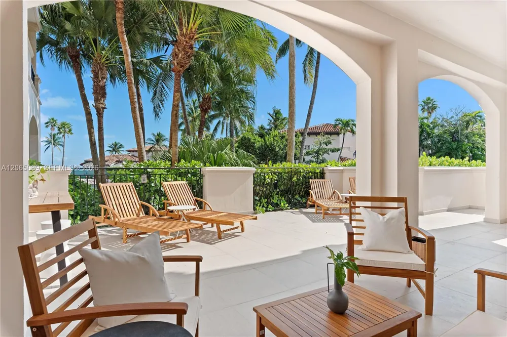 19216 Fisher Island Dr #19216 Fisher Island, FL 33109