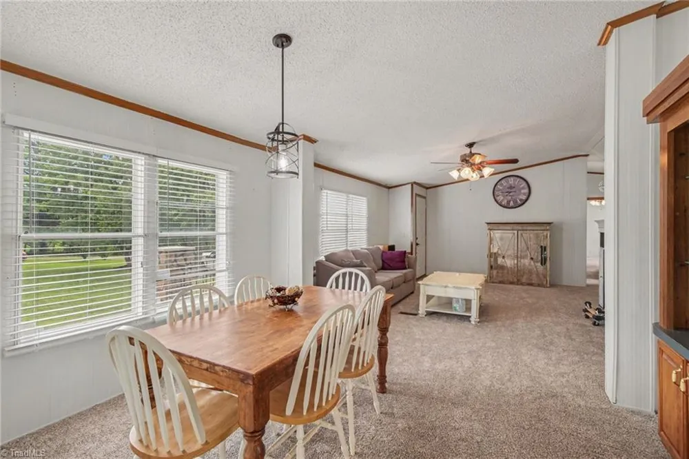1060 Knobview Lane Pilot Mountain, NC 27041