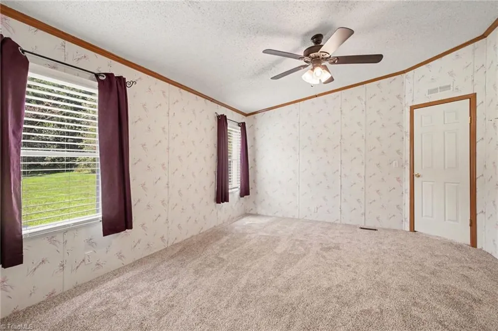 1060 Knobview Lane Pilot Mountain, NC 27041