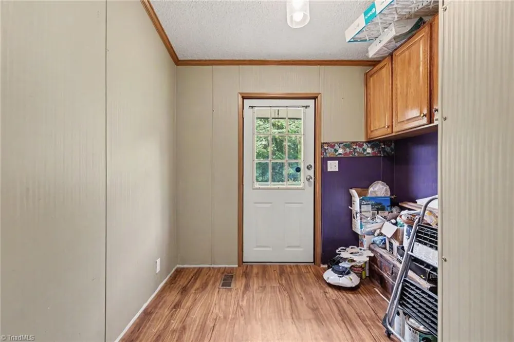 1060 Knobview Lane Pilot Mountain, NC 27041