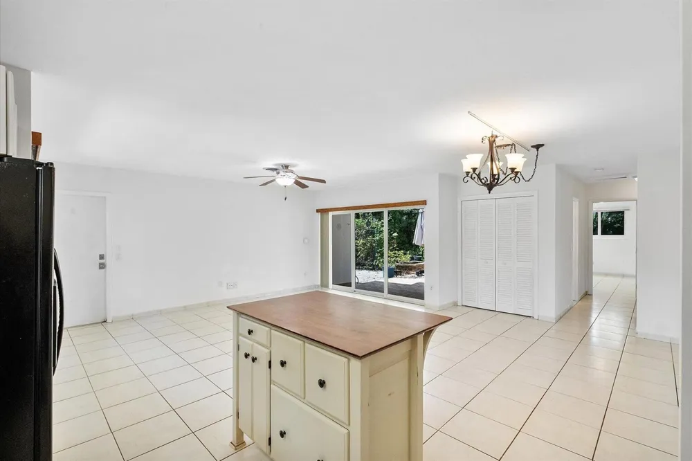13988 Lake Lure Court Miami Lakes, FL 33014