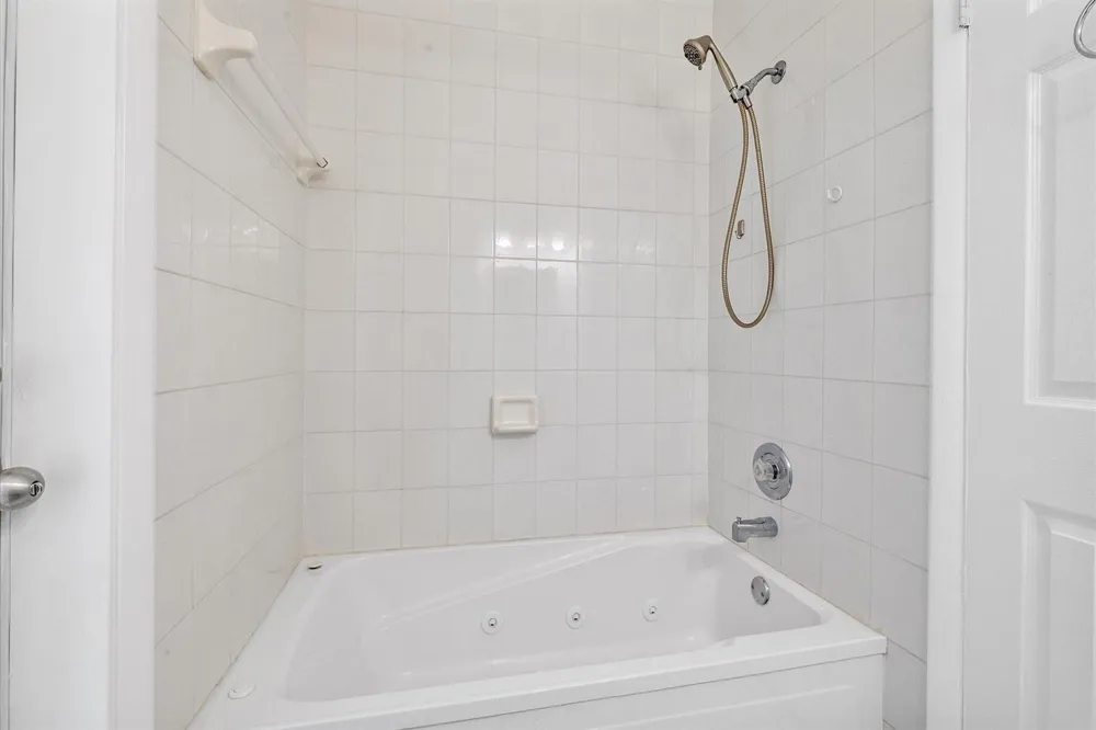 13988 Lake Lure Court Miami Lakes, FL 33014