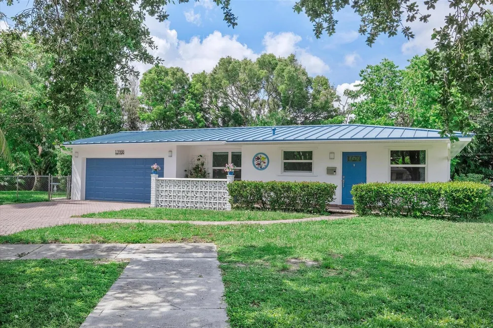 13988 Lake Lure Court Miami Lakes, FL 33014