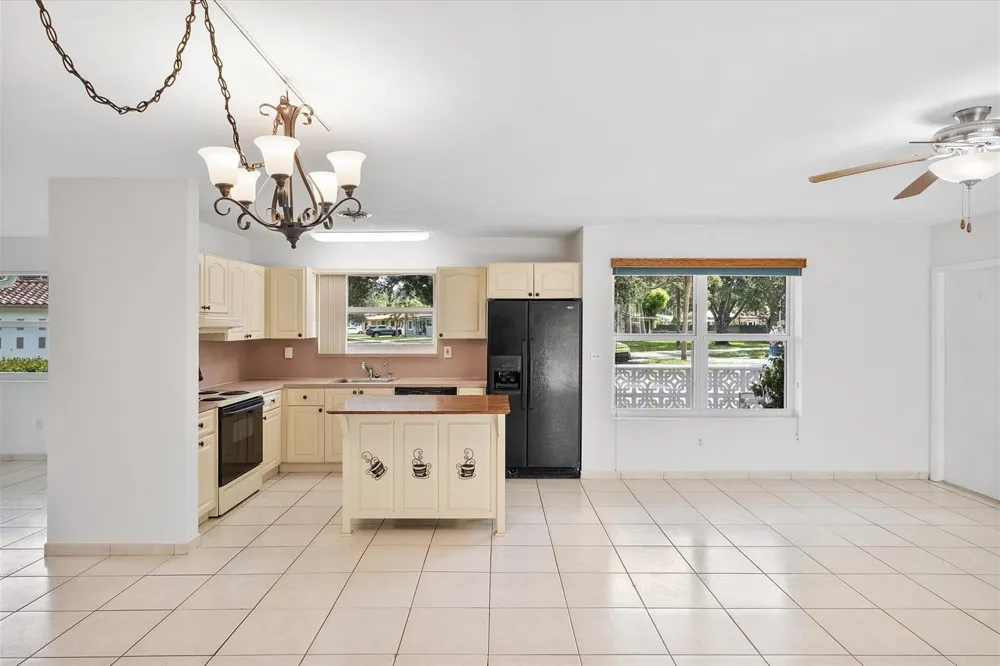13988 Lake Lure Court Miami Lakes, FL 33014